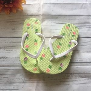 NWOT Old Navy flip flops